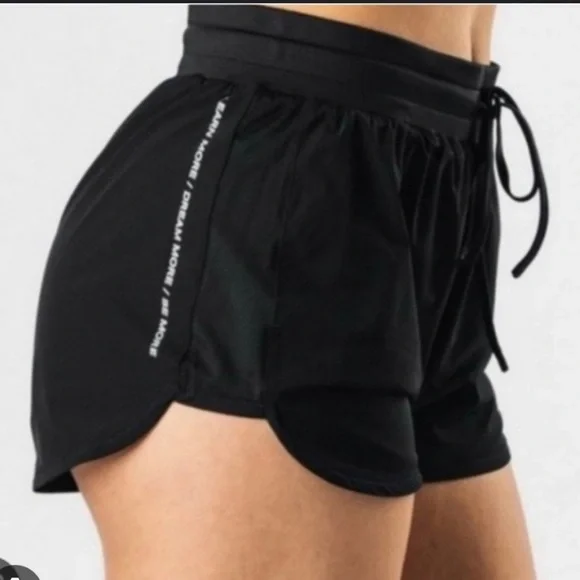 ALPHALETE ACTIVE SHORT 💗 - Picture 3 of 3